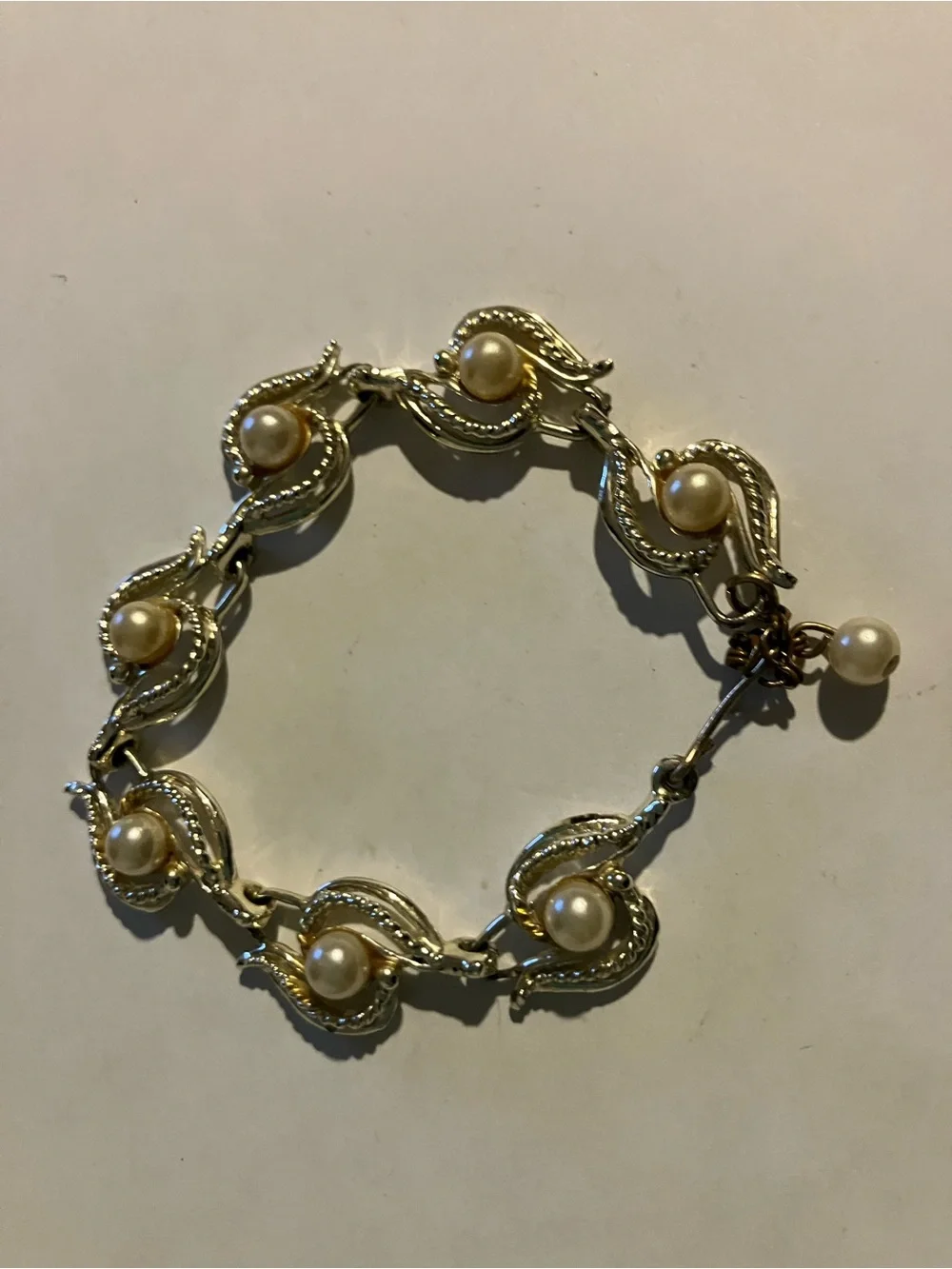 Estate Gold-Tone Pearl Link Bracelet — Cream Pearls - Picture 7 of 7